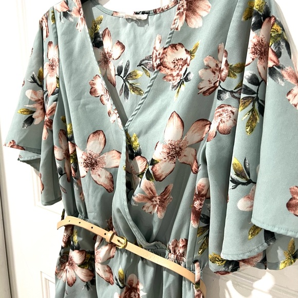 3 Dress Size M ( Super Offer ) - Picture 2 of 12